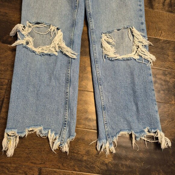 We The Free Free People Distressed Jeans Size 28 - Picture 3 of 11